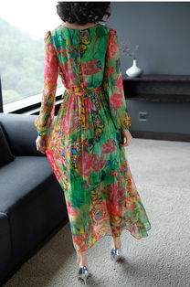 伊袖2020早春套头五分袖拼接裙 冬季女装批发的性价比之选